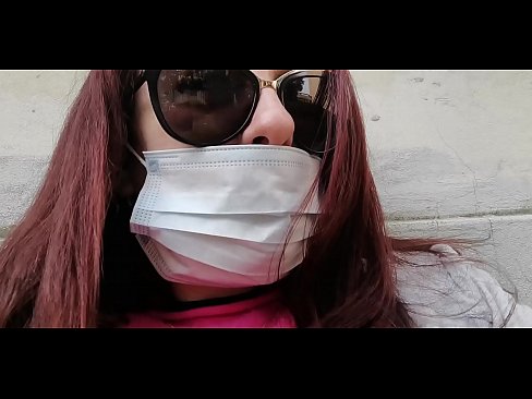 ❤️ Ніколетта мститься своєму сусіду і пісяє в його гаражі (Спеціальний італійський карантин Covid19) ️❌ Супер секс у нас ❌